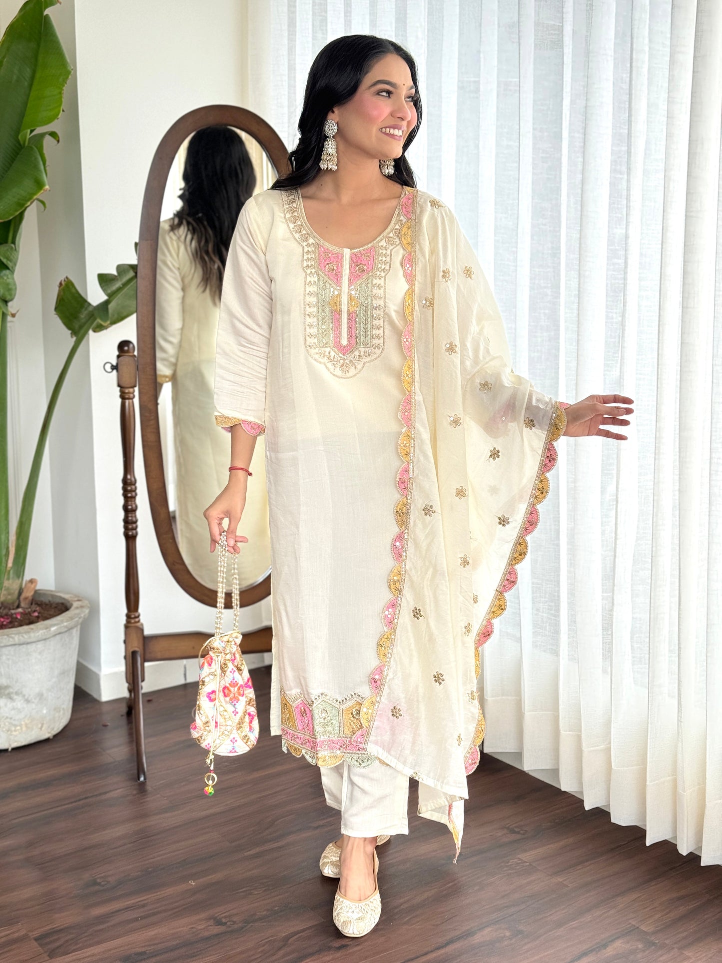 Simple yet elegant This is how we describe our latest launched dresses(NFRD417)