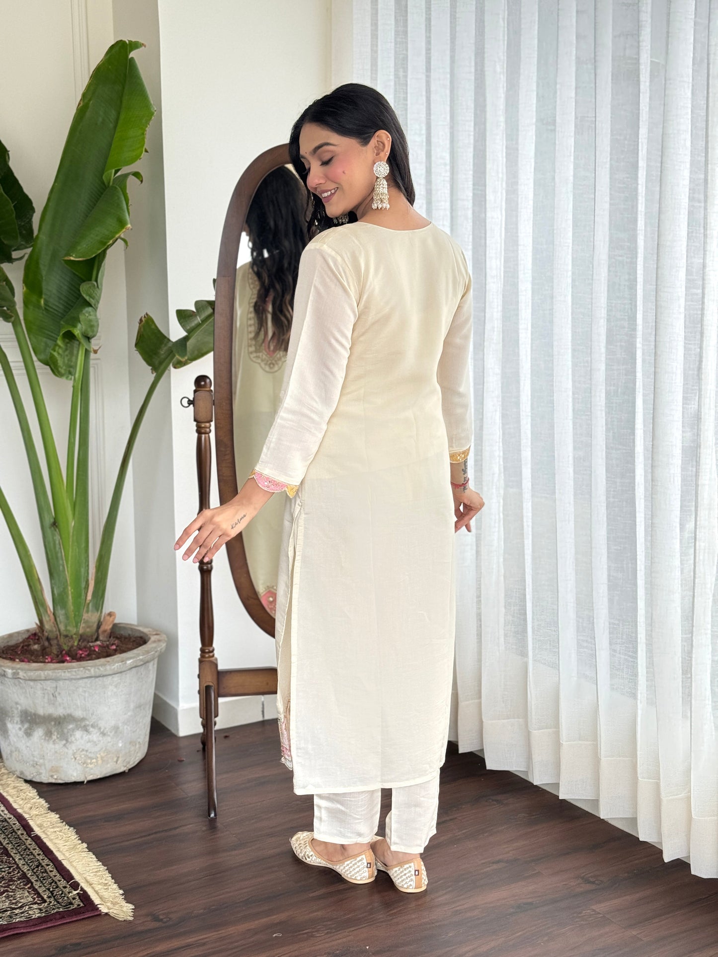 Simple yet elegant This is how we describe our latest launched dresses(NFRD417)
