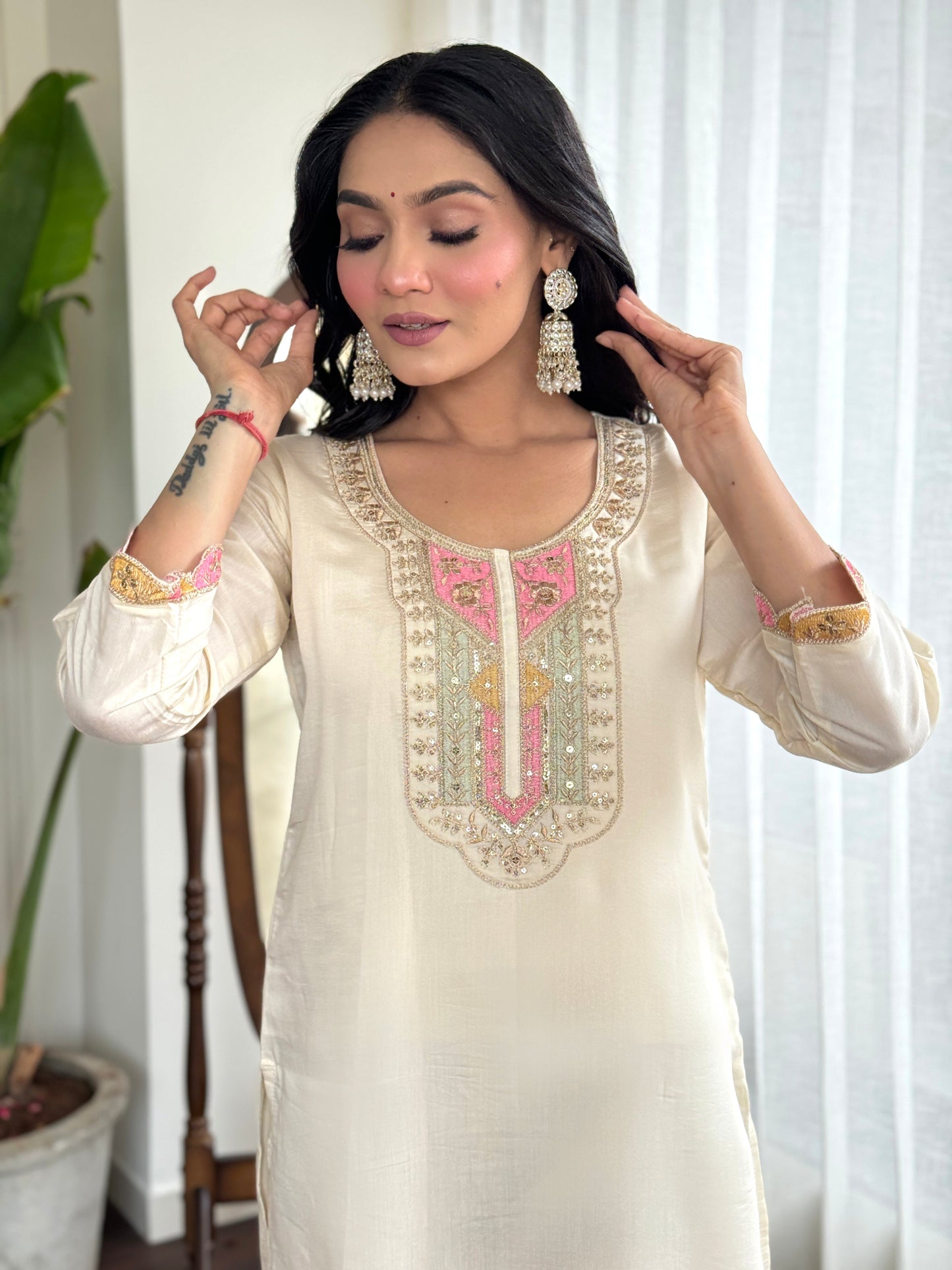 Simple yet elegant This is how we describe our latest launched dresses(NFRD417)