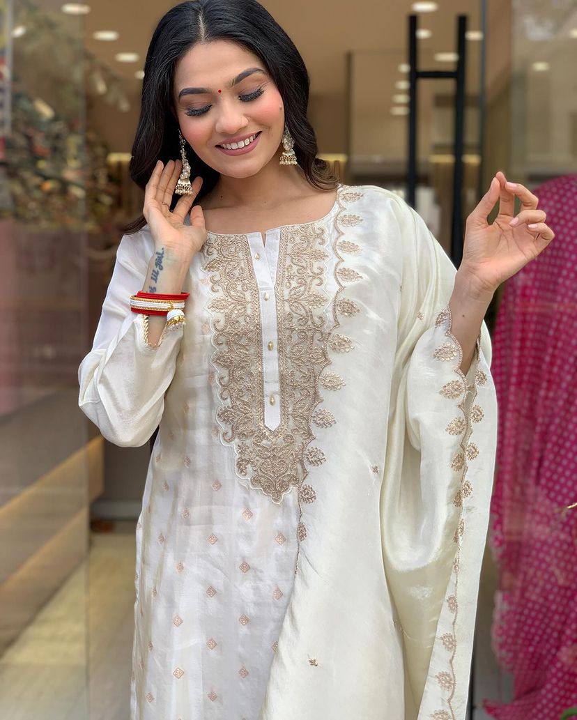 Simple yet elegant This is how we describe our latest launched dresses(NFRD448)
