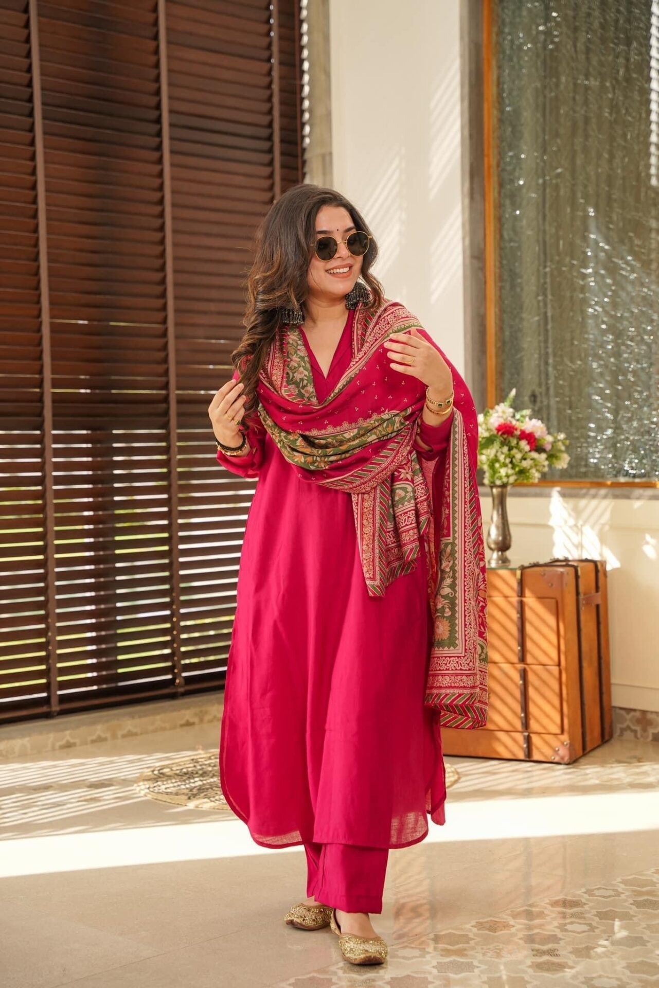 Kurta with hand with Embroidery work detailing on women's printed cotton kurta pant or dupatta set(NFRD470)