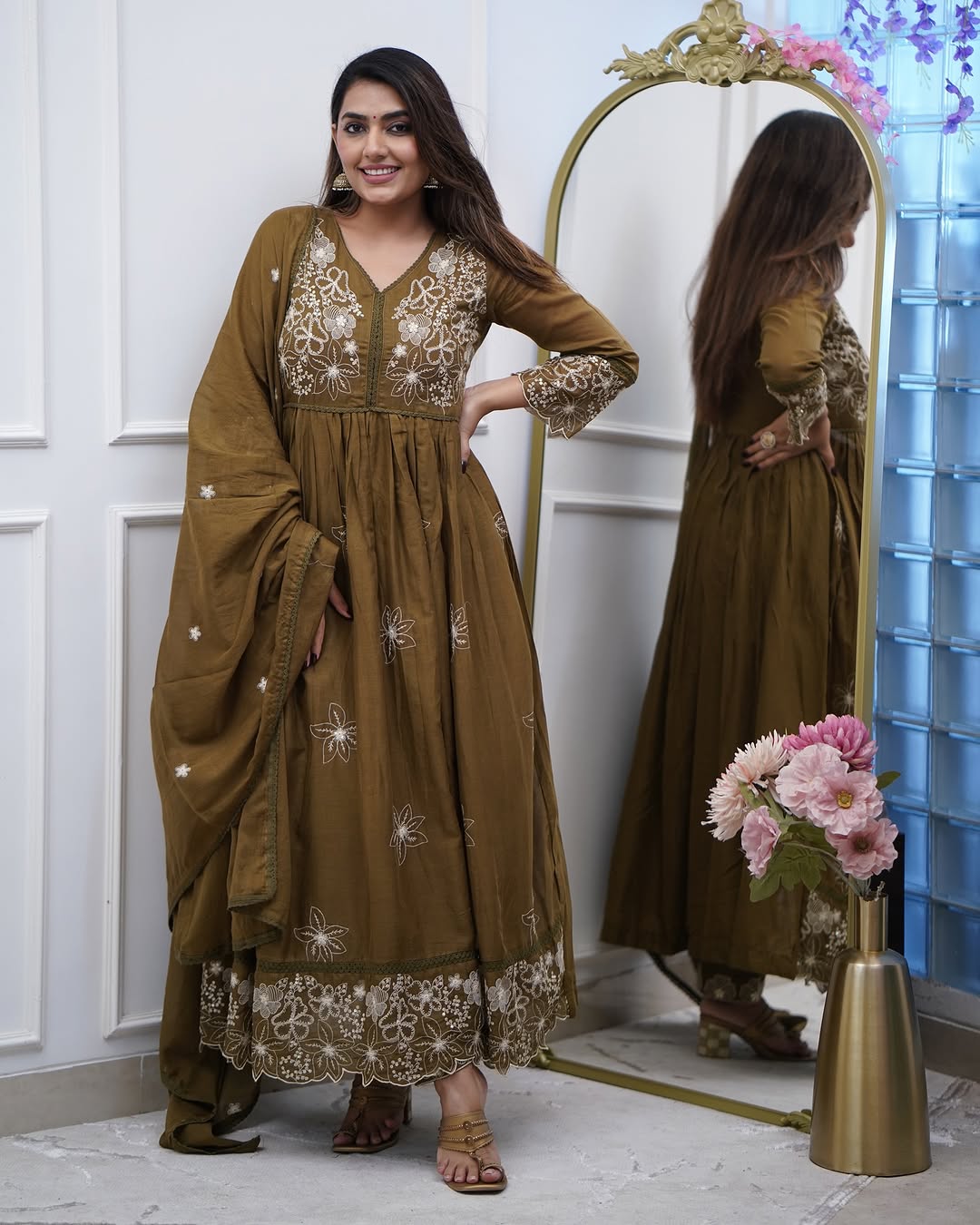 Enjoy your festival 🌞with our Very Beautiful 3ps Set(NFRD494)