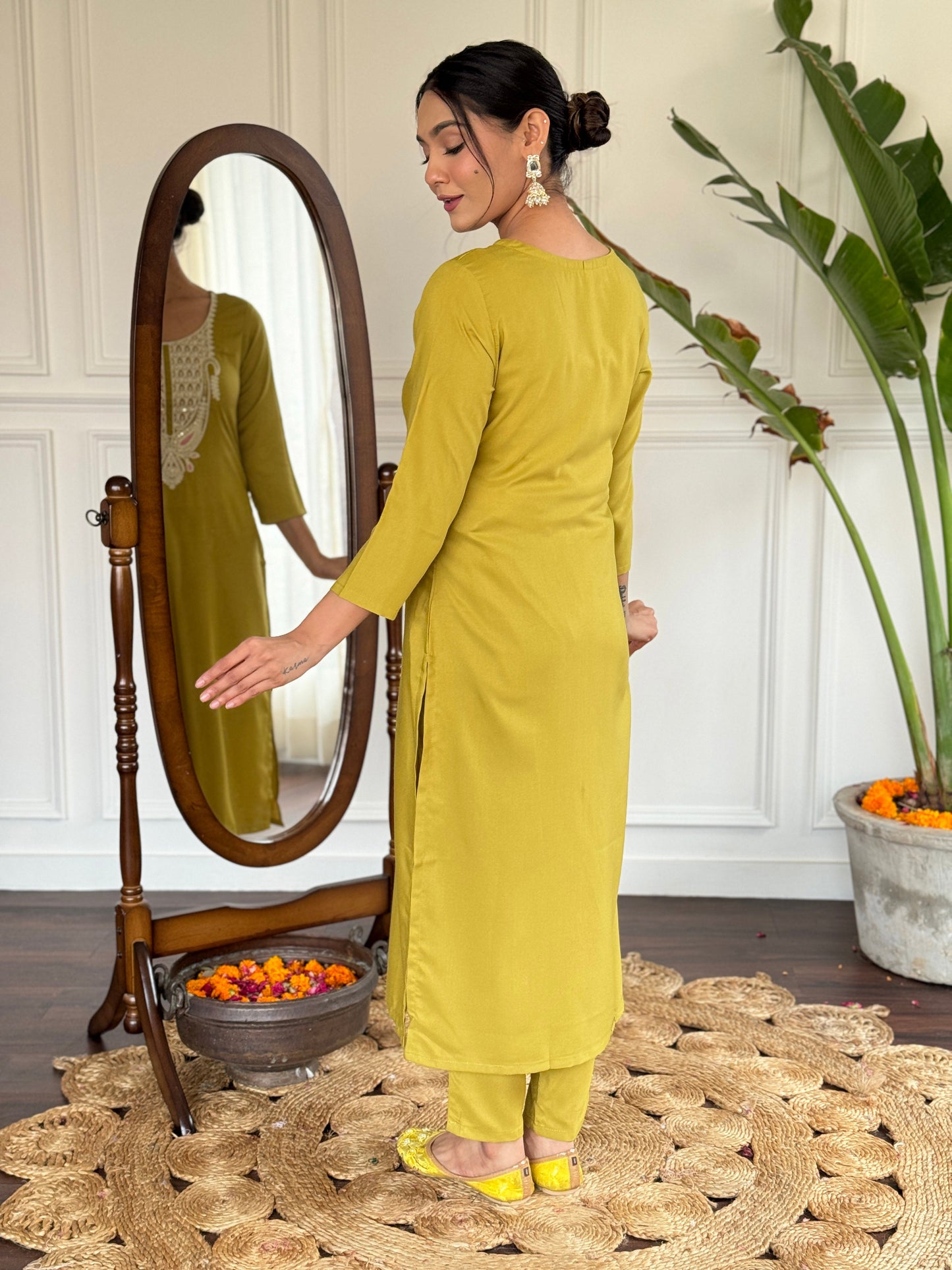 New Exclusive Check this our beautiful dresses collection (NFRD510)