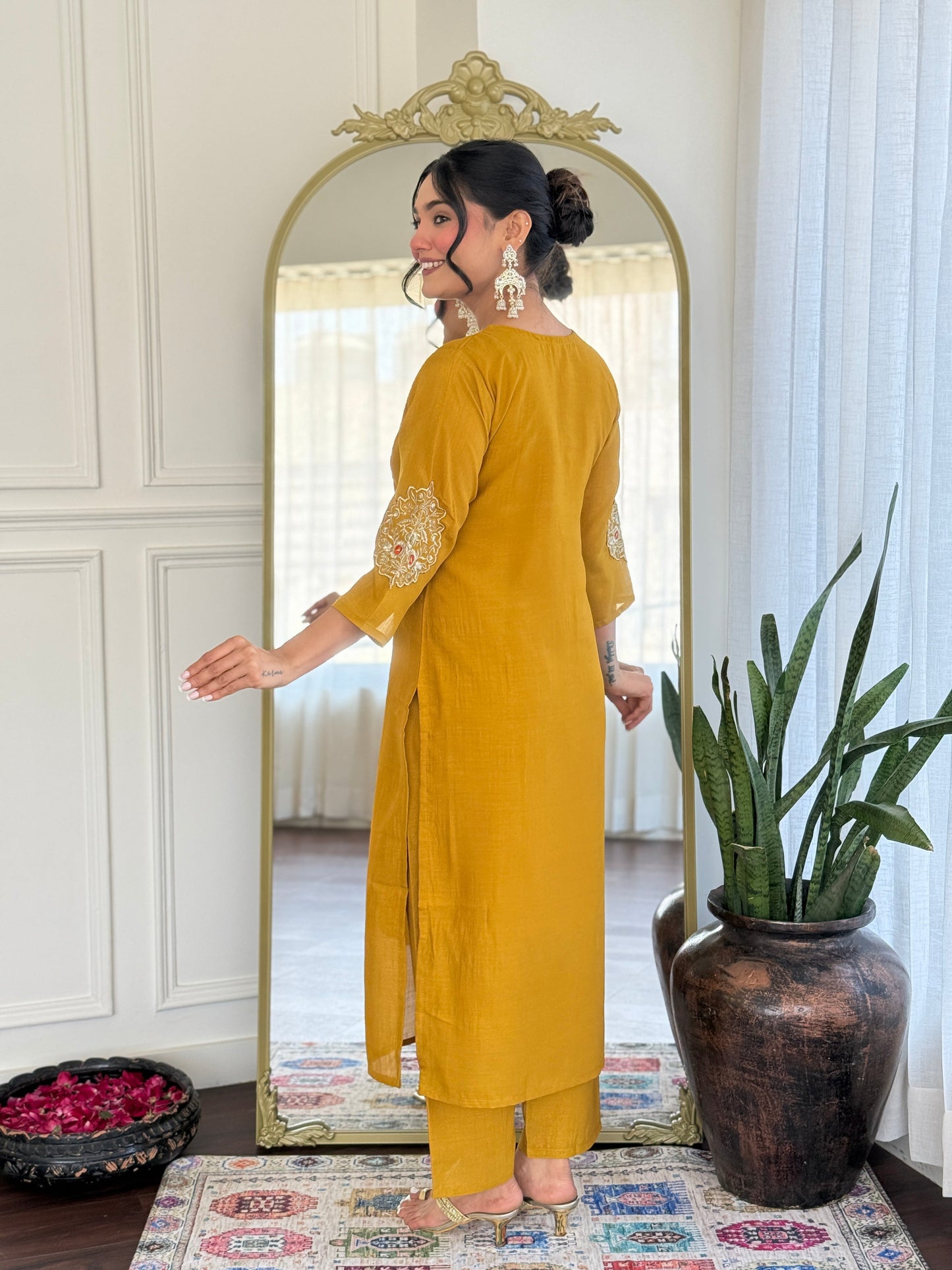 New Exclusive Check this our beautiful dresses collection (NFRD548)