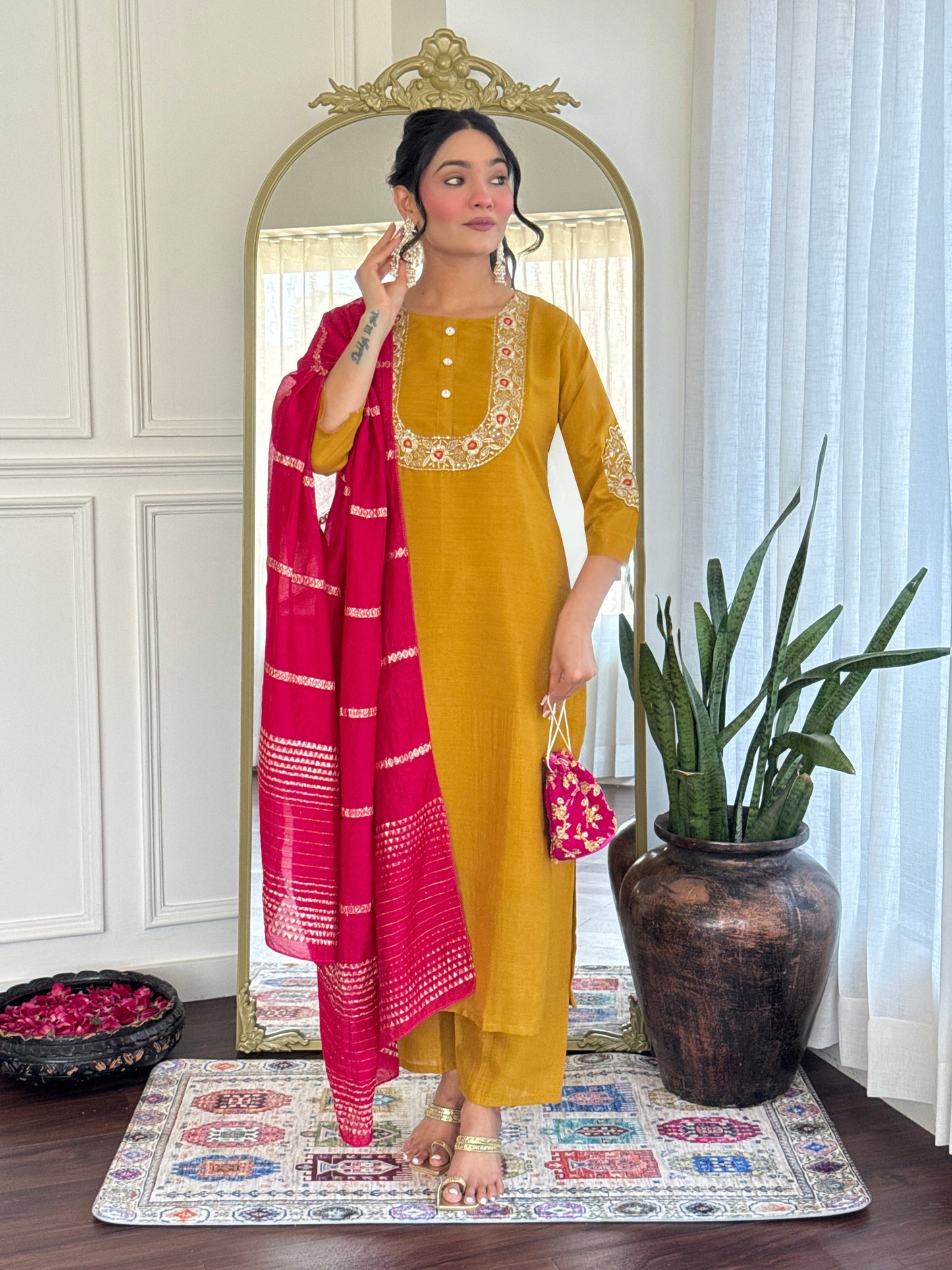 New Exclusive Check this our beautiful dresses collection (NFRD548)