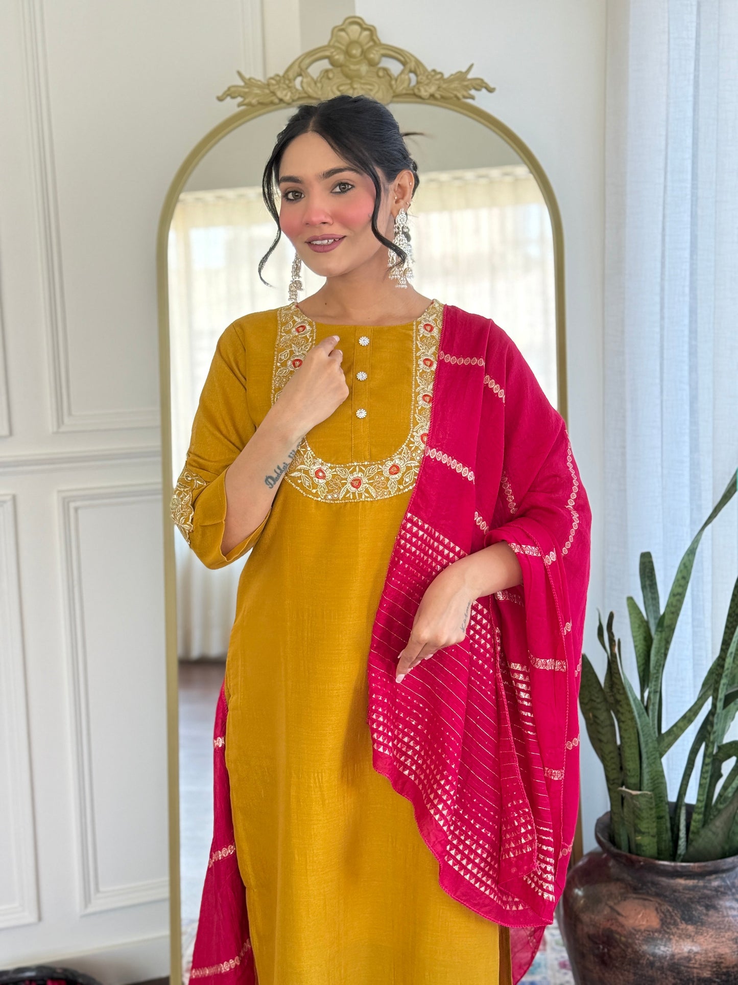 New Exclusive Check this our beautiful dresses collection (NFRD548)