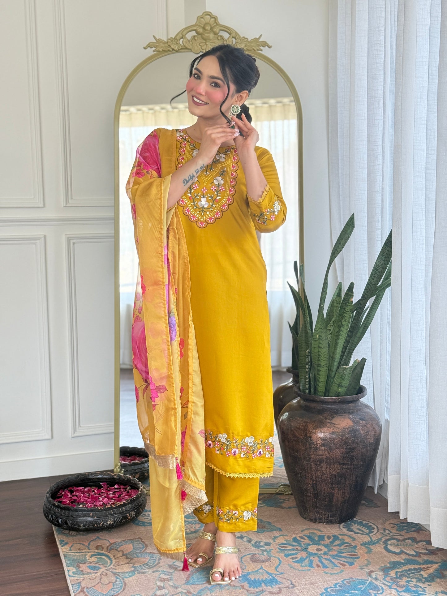 New Exclusive Check this our beautiful dresses collection (NFRD550)