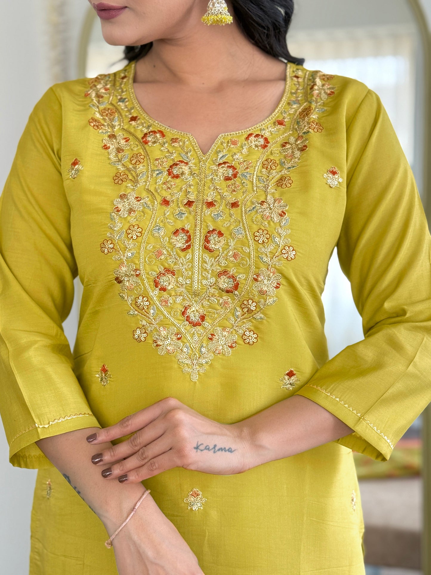 Simple yet elegant This is how we describe our latest launched dresse (NFRD565)
