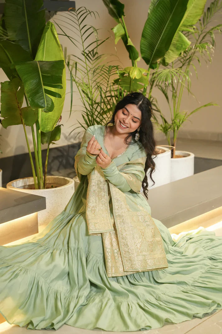 WEDDING SPECIAL MICROCRAPE GOWN WITH JAQUARD DUPATTA(WD111) (02)