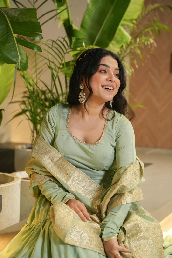 WEDDING SPECIAL MICROCRAPE GOWN WITH JAQUARD DUPATTA(WD111) (02)