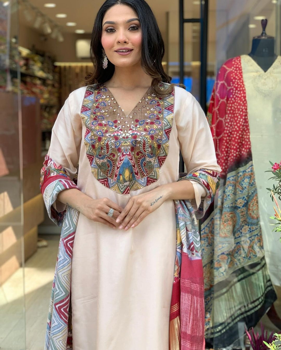 LAUNCHING EXTREMELY ELEGANT PREMIUM SILK SUIT SET WHICH IS BEAUTIFULLY DECORATED WITH ATTRACTIVE HANDWORK(WARED12)