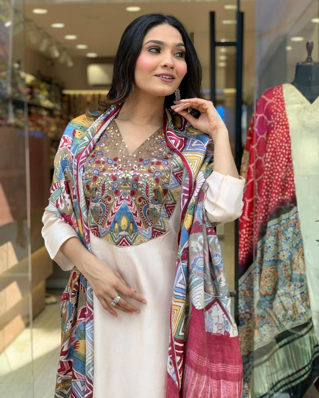 LAUNCHING EXTREMELY ELEGANT PREMIUM SILK SUIT SET WHICH IS BEAUTIFULLY DECORATED WITH ATTRACTIVE HANDWORK(WARED12)