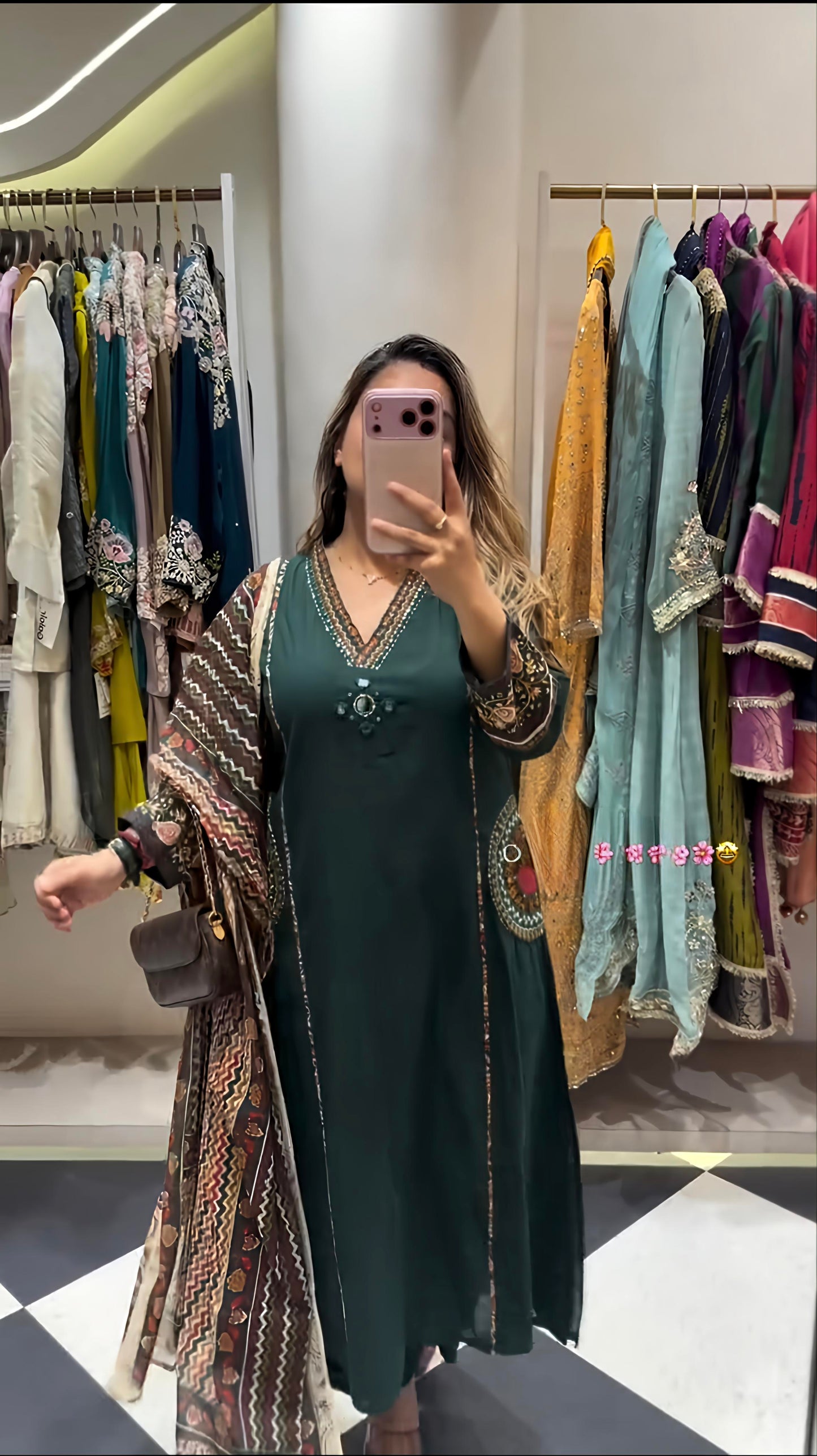 Women’s Embroidered Kurta Pant Set with Dupatta (RD33)