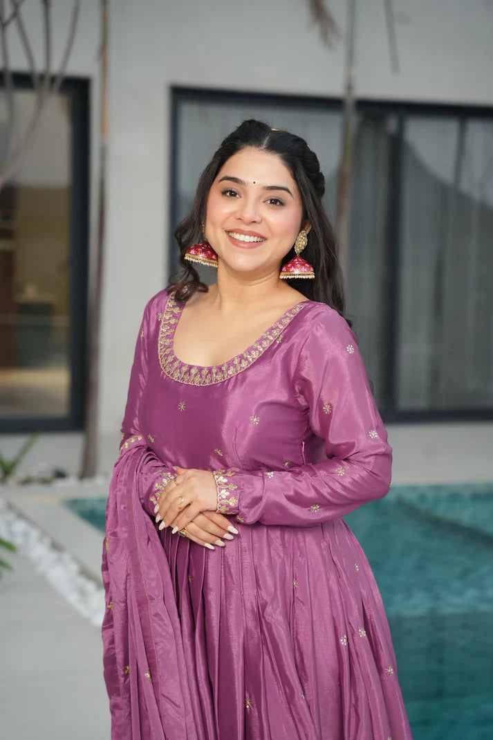 CHINON SEQUANCE EMBROIDERED GOWN WITH DUPATTA(WD83)