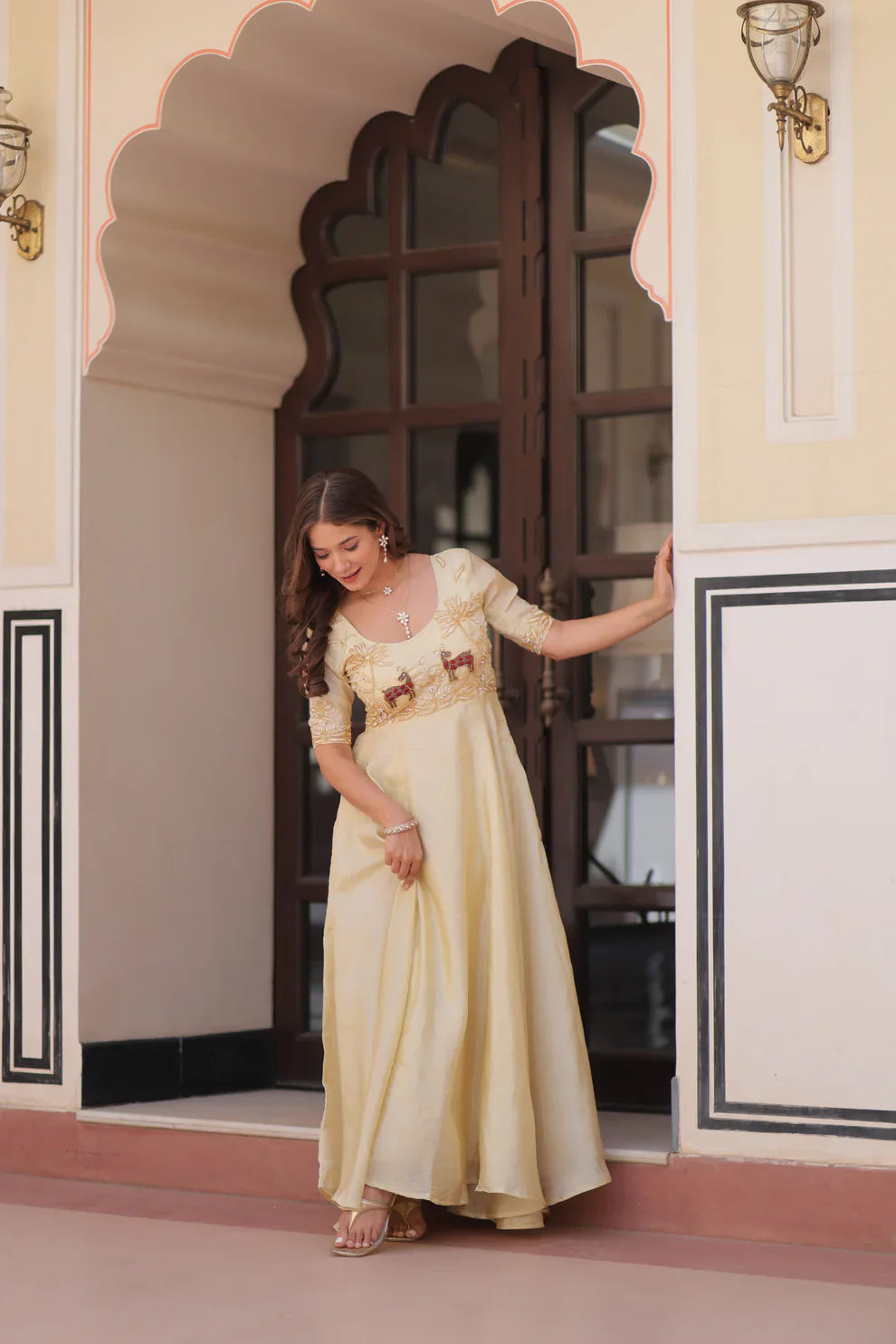 FESTIVAL SPECIAL GOLD CRUSH BEADS EMBROIDERED GOWN(WD177) 01