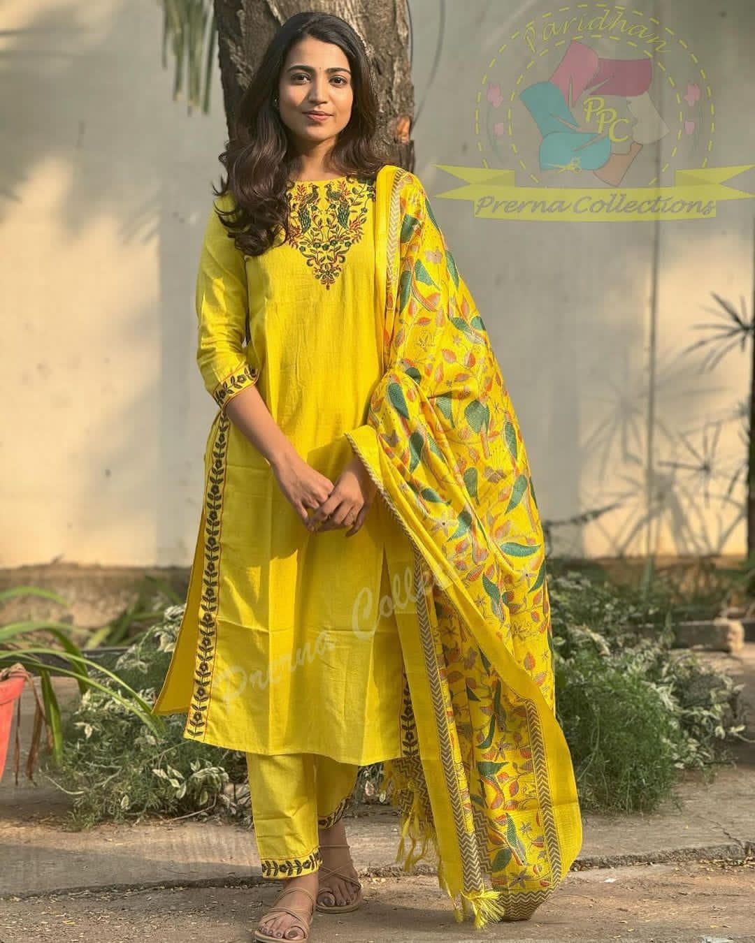 Presenting Beautifully Cotton premium embroidery kurta set for all occasions Come with premium khadi silk Dupata(WARED353)