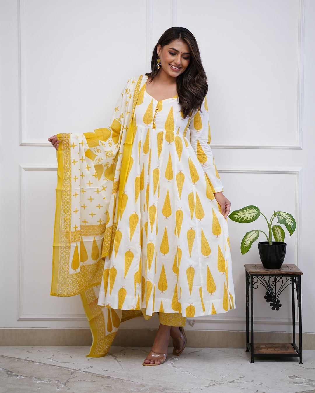 New Trending Cotton Suit set in Printed New design kurta Pant with Dupatta(WARED298)