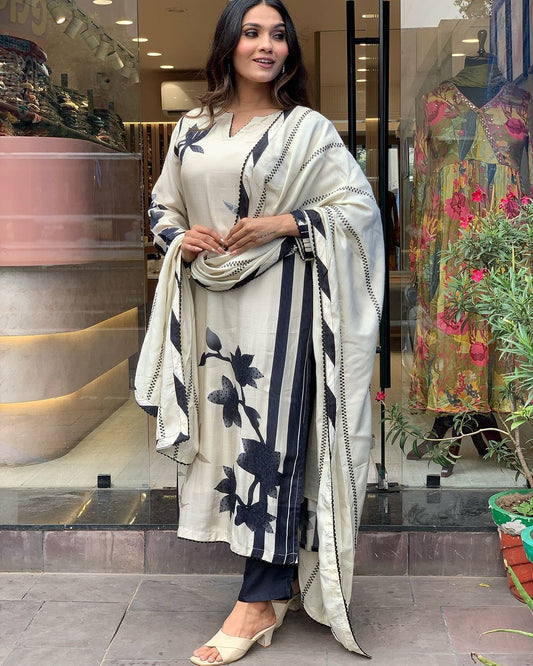 Featuring Fully Elegant Pure Muslin Suit Set Which is Beautifully Decorated With Beautiful Flower Print And Lace Detailing.(WARED14)