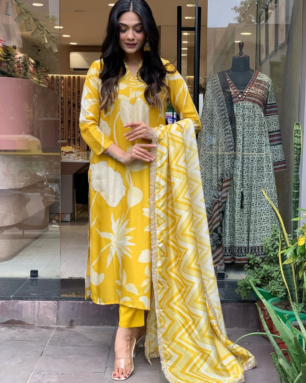 Make a change in your wardrobe by wearing our exclusive muslin digital print hand embroidery suit with muslin duppata(WARED177)