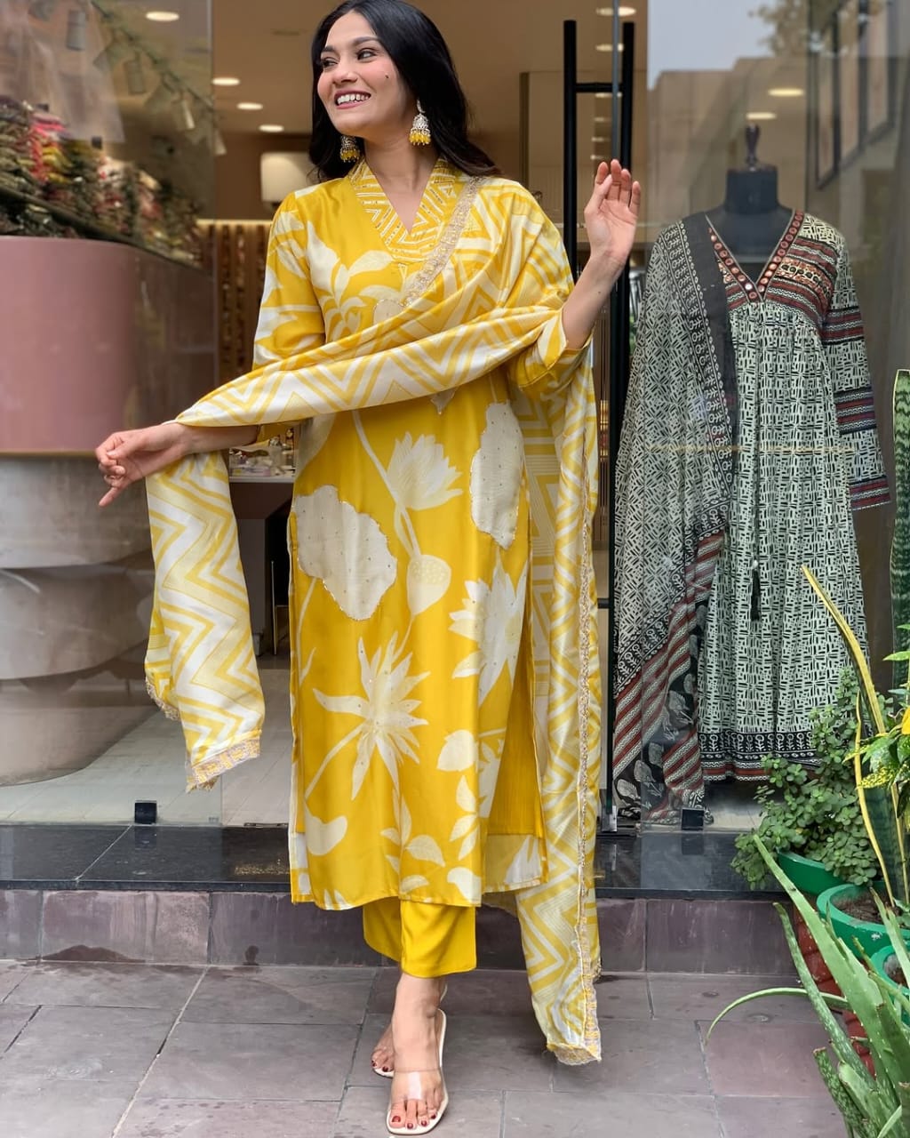 Make a change in your wardrobe by wearing our exclusive muslin digital print hand embroidery suit with muslin duppata(WARED177)