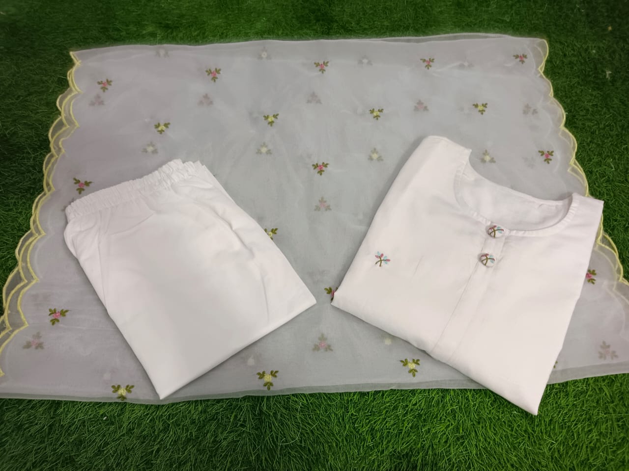 New Launch special❤️ Pure cotton 60-60 super quality Kurta pant duppttaa set.(WARED181)