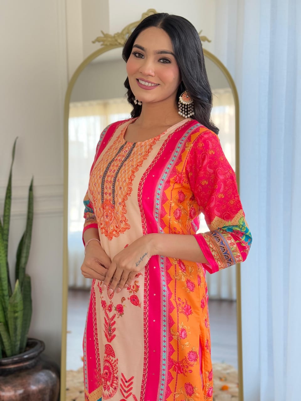 New Launch ✨✨✨✨ Pakistani Suits made from Muslin fabric with digital prints and beautiful hand work on kurti sound like a fashionable choice for upcoming occasions.(WARED164)