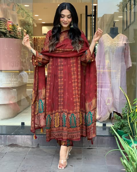 Beautiful pure premium chiffon digital printed Anarkali set with handwork on neck it has attached lining paired up with santoon slik pant and Organza digital printed dupatta sets(WARED07)