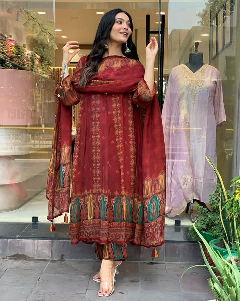 Beautiful pure premium chiffon digital printed Anarkali set with handwork on neck it has attached lining paired up with santoon slik pant and Organza digital printed dupatta sets(WARED07)