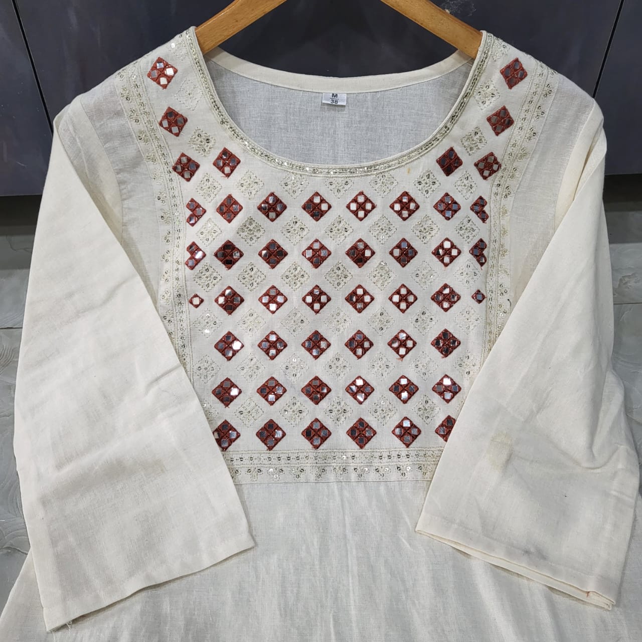 π Classy Cotton Flex Off-White Kurta With Embroidered Yoke πππ(WARED153)