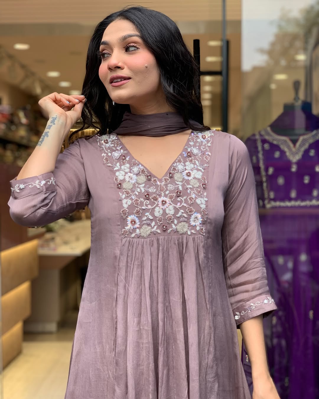 *Work - Beautiful Heavy embroidery and hand work kurti on kurti and sleeves.(WARED158)