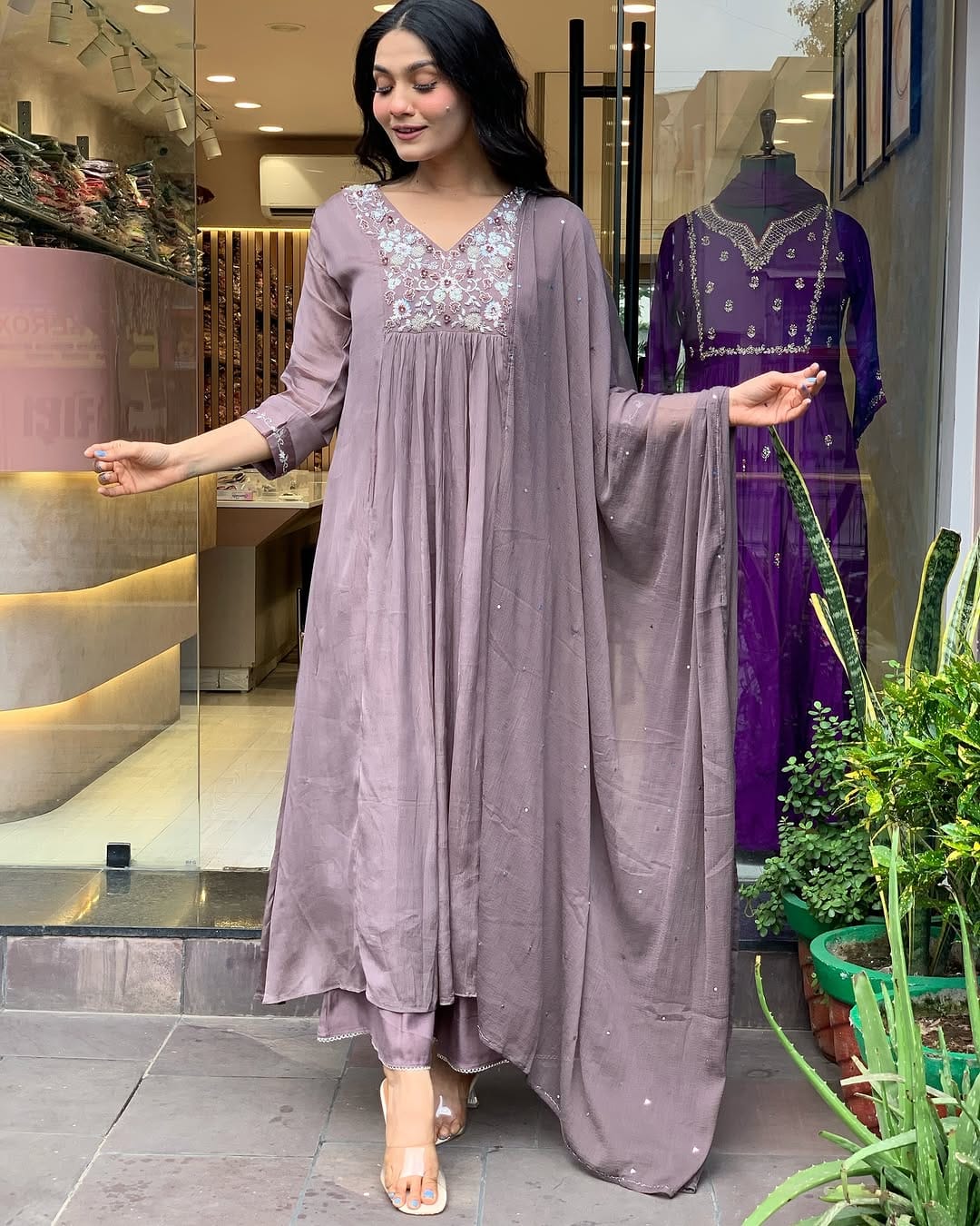 *Work - Beautiful Heavy embroidery and hand work kurti on kurti and sleeves.(WARED158)
