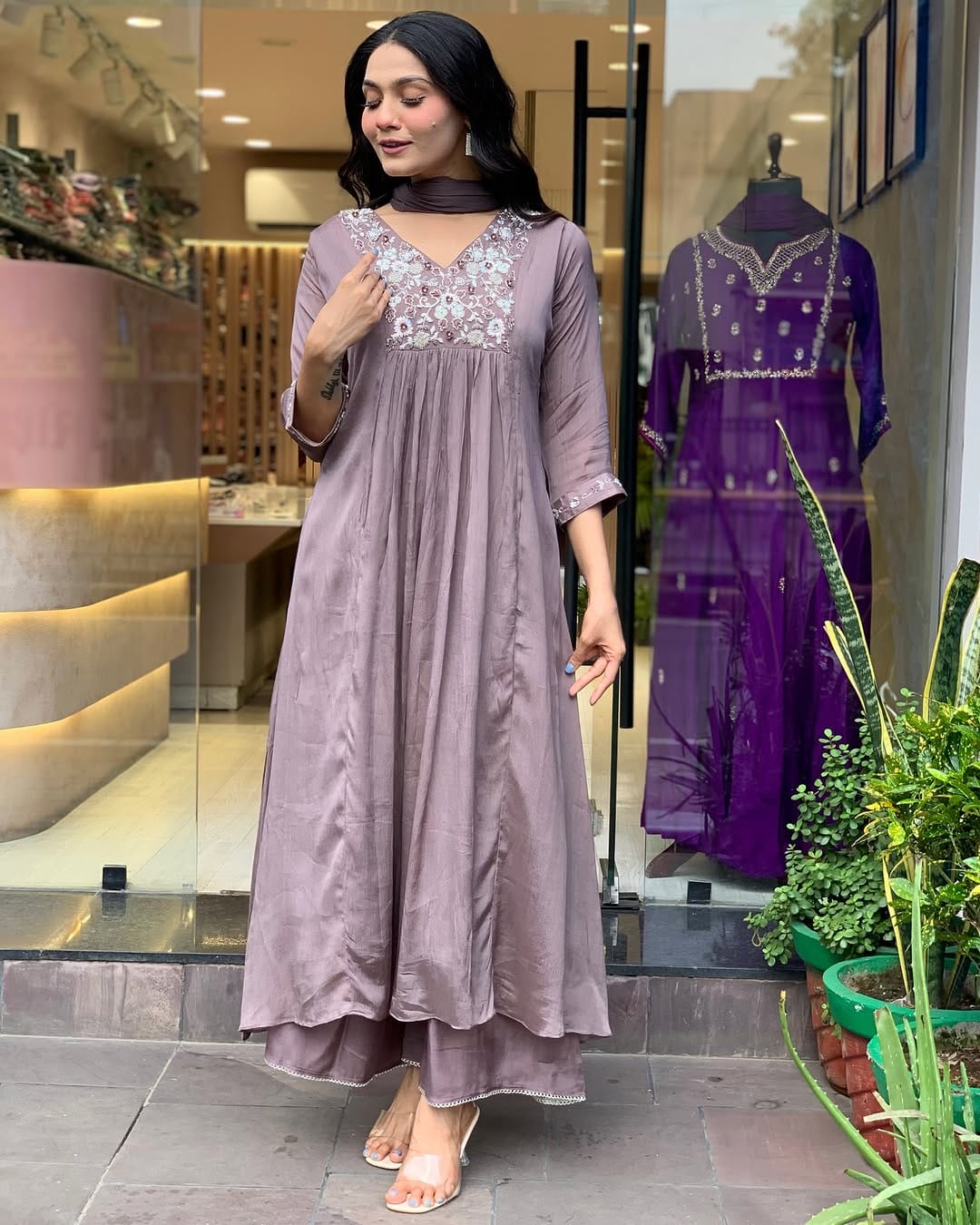 *Work - Beautiful Heavy embroidery and hand work kurti on kurti and sleeves.(WARED158)