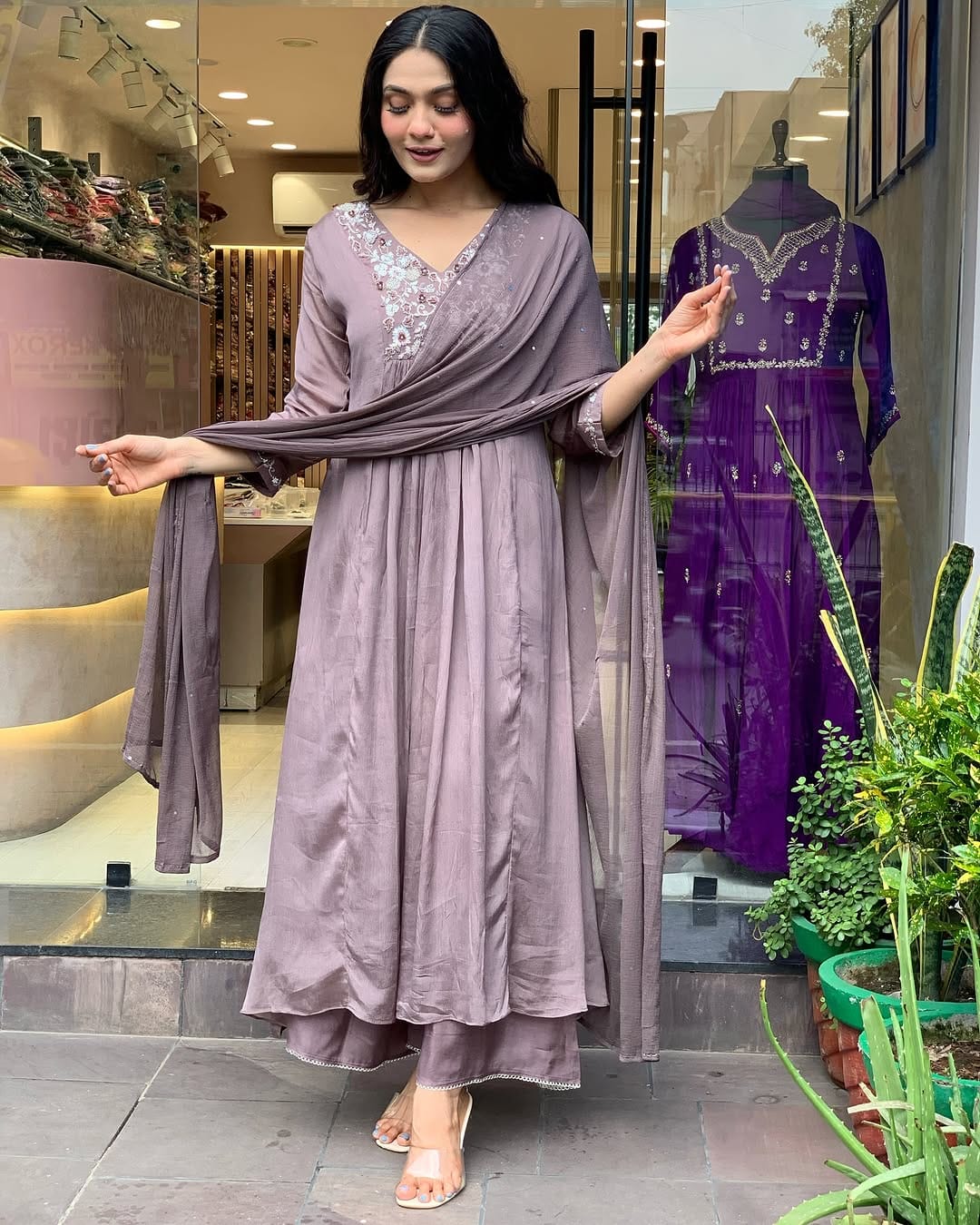 *Work - Beautiful Heavy embroidery and hand work kurti on kurti and sleeves.(WARED158)