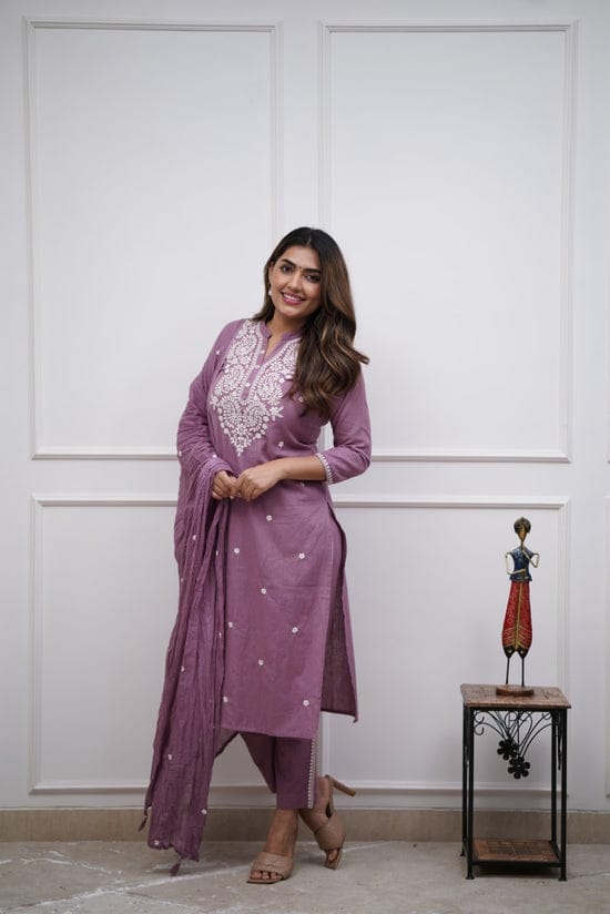 👉 *Presenting Beautifully premium embroidery kurta set for all occasions Come with premium embroidery Mul Cotton dupata (WARED122)