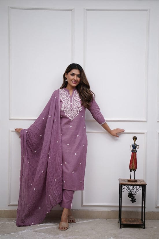 👉 *Presenting Beautifully premium embroidery kurta set for all occasions Come with premium embroidery Mul Cotton dupata (WARED122)