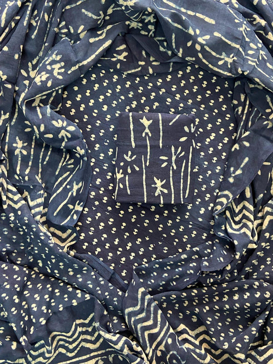 HAND BLOCK PRINT COTTON SUIT SET WITH MULMUL DUPATTA