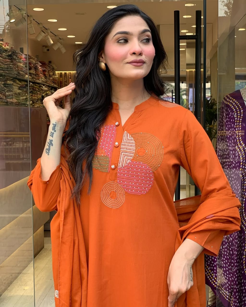 This Kurti,pant dupatta set is perfect for the summer season with its vibrant floral print and confident (WARED408)
