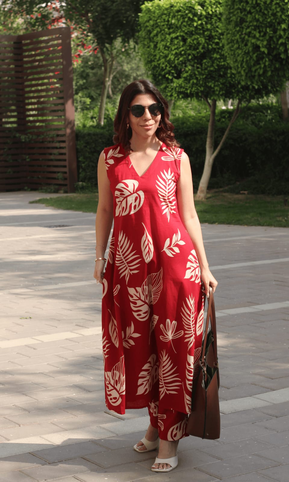 These outfits feature a stylish and comfortable kurti set with the following details(WACD87)