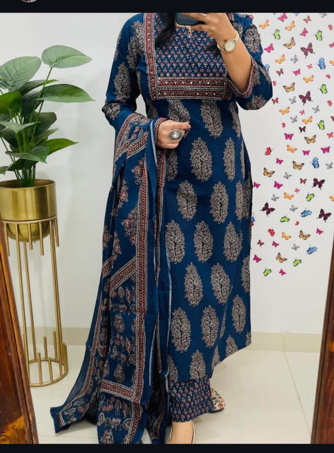 🌹🌹Pure fine Cotton fabric Kurti with Pant with cotton 100-100 Dupatta🌹🌹Nack Hand work(WARED426)