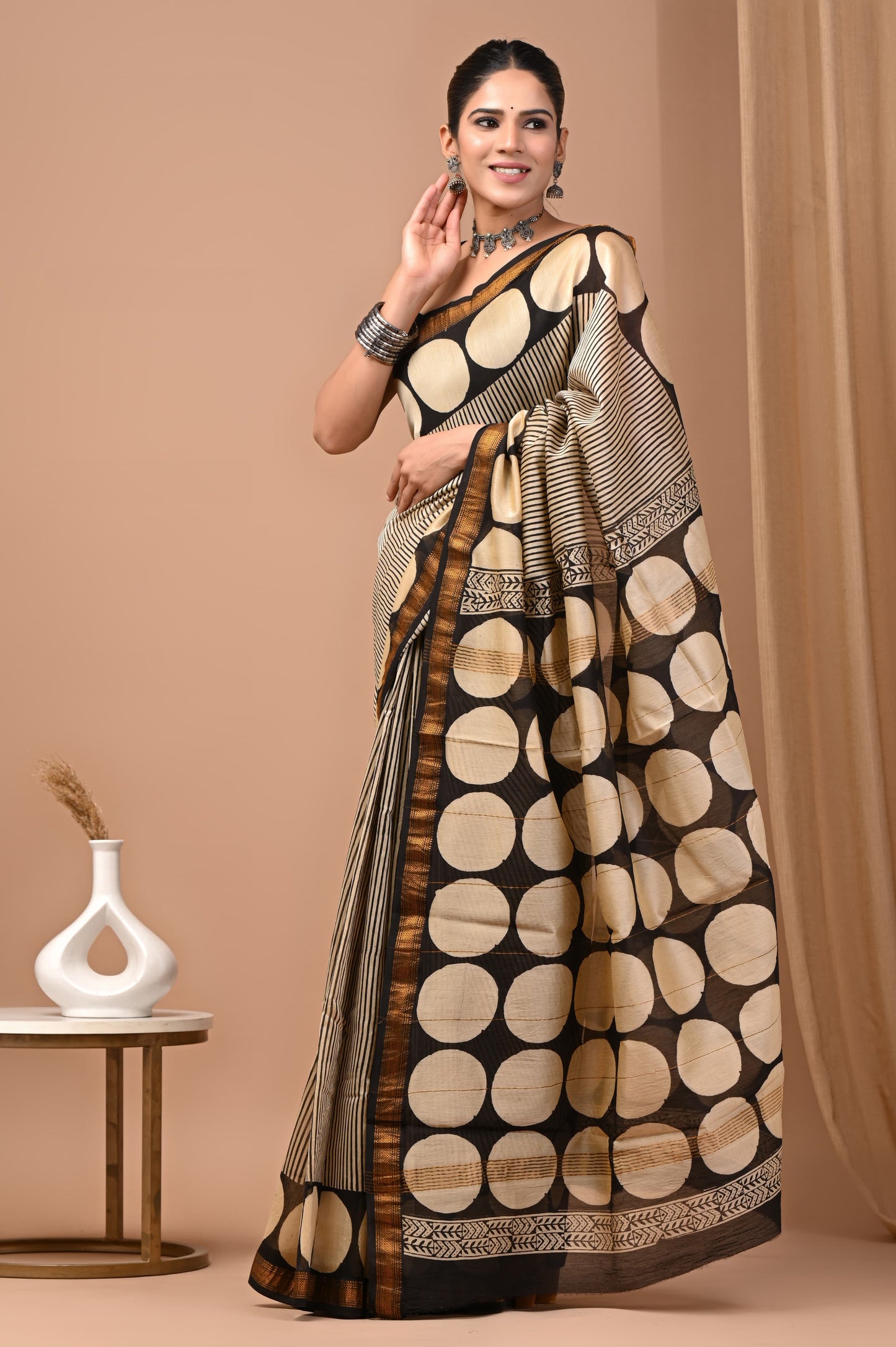 Premium Maheshwari Silk Saree (SWSRMAH86)