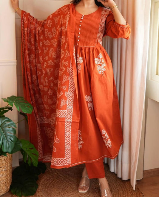 he perfect of traditional wear(WARED473)