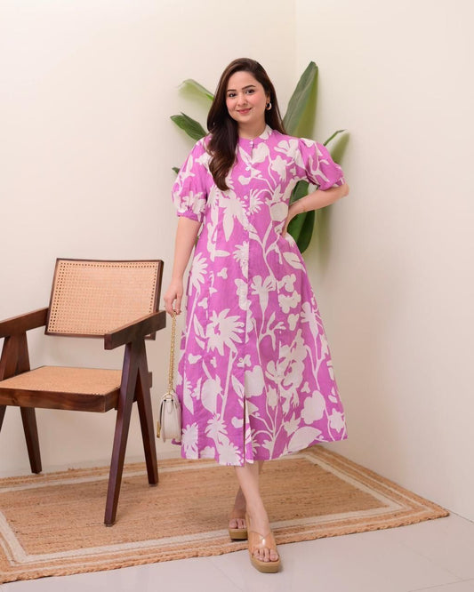 It is decorated with beautiful buttons and amazing floral prints.(WACD135)