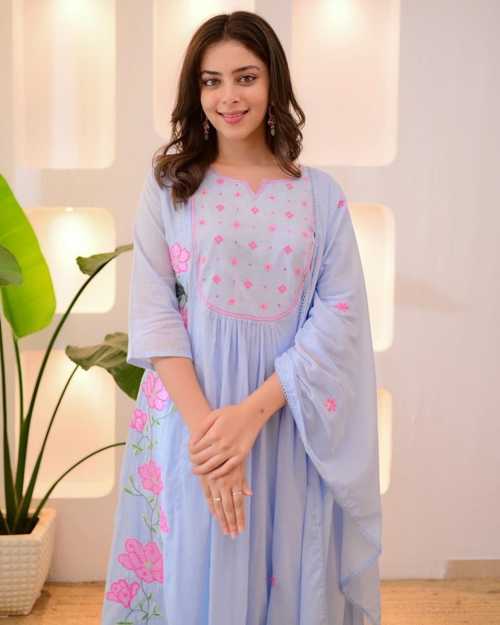 ππ»ππ»NEW product LUNCHING super hit hai dimand product Beutiful Suit Setππ»ππ»(WARED466)