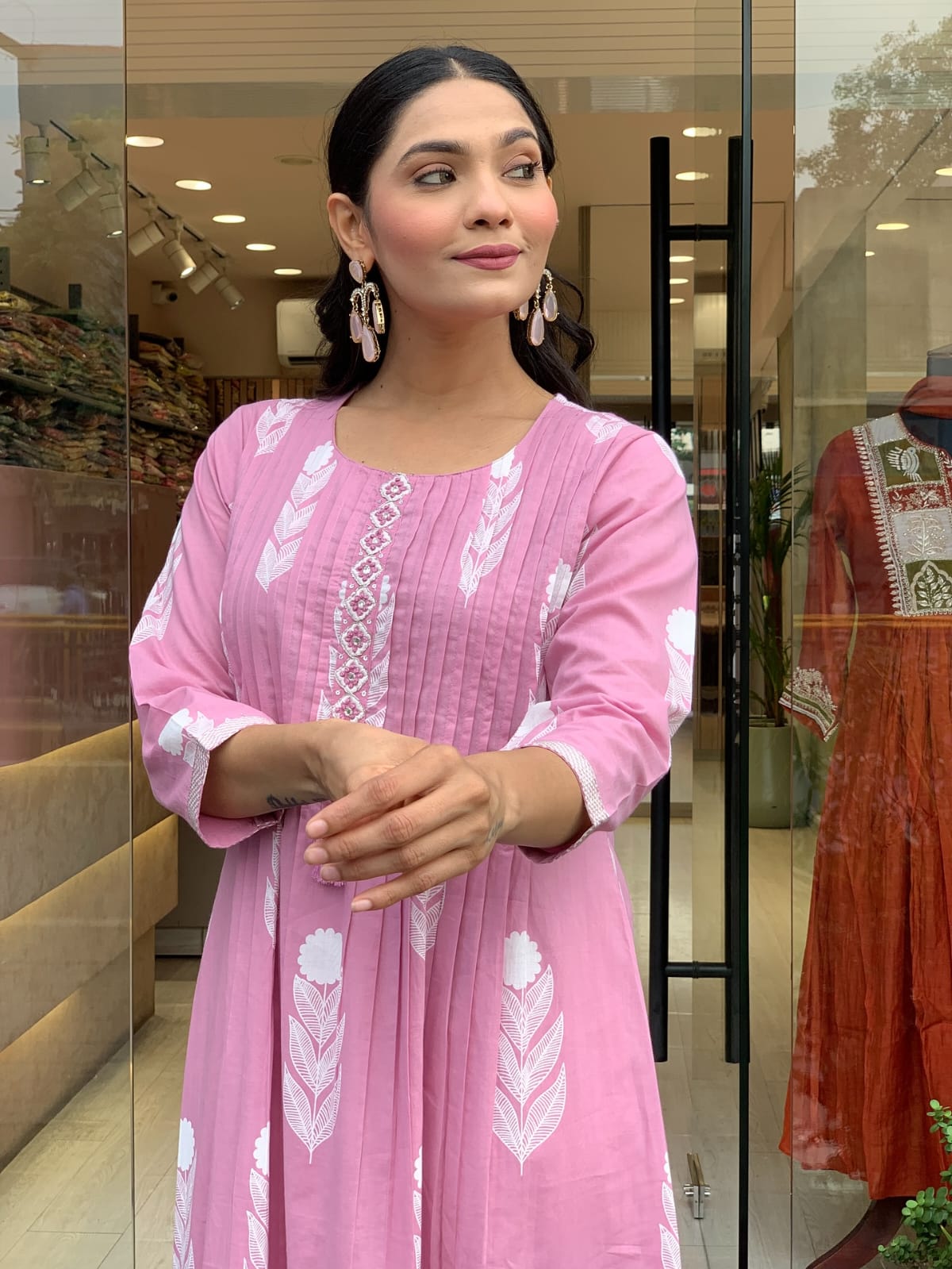 🌹🌹Pure fine Cotton fabric Kurti with Pant with cotton 100-100 Dupatta🌹🌹 (SWRED605)