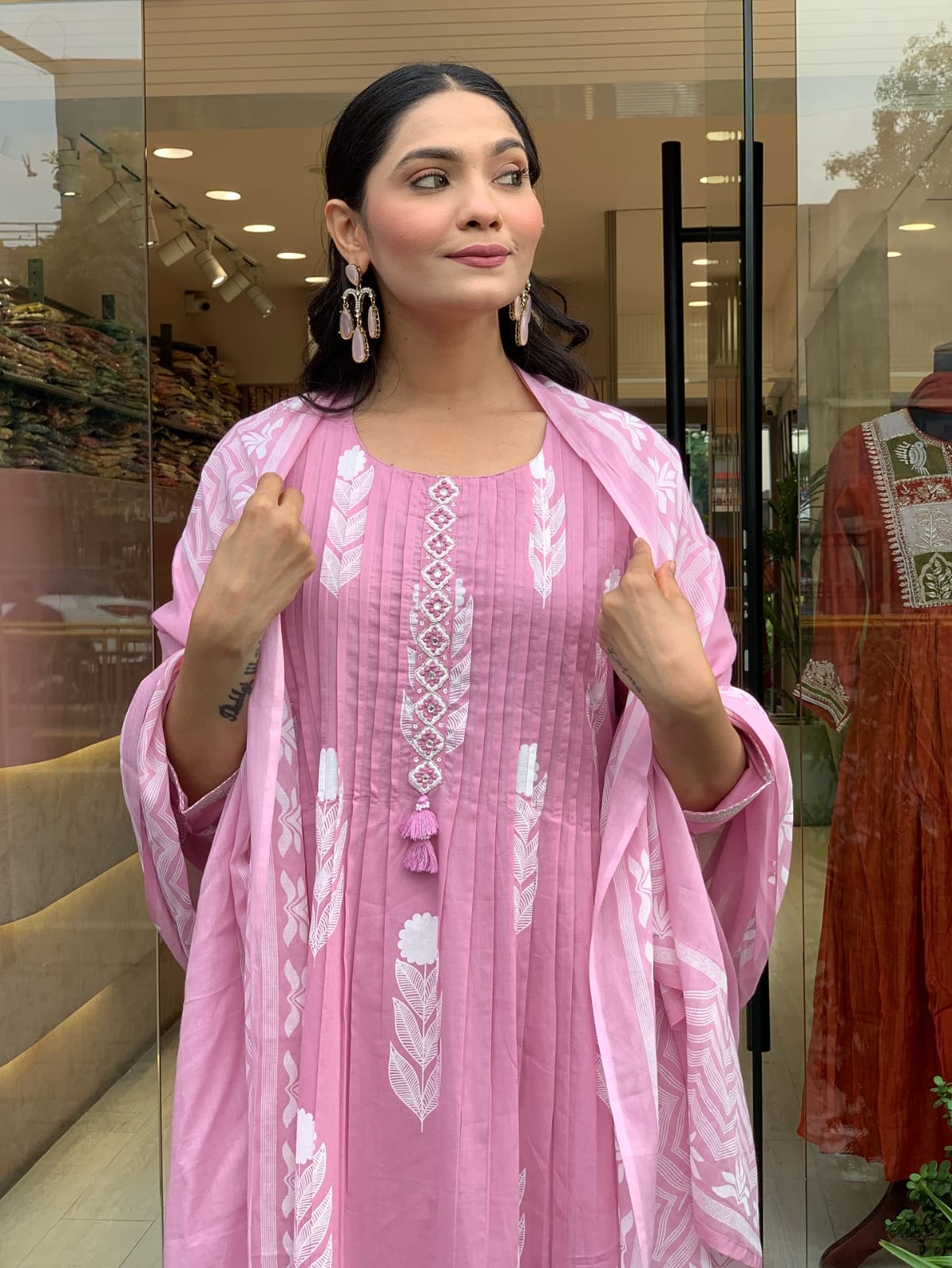 🌹🌹Pure fine Cotton fabric Kurti with Pant with cotton 100-100 Dupatta🌹🌹 (SWRED605)