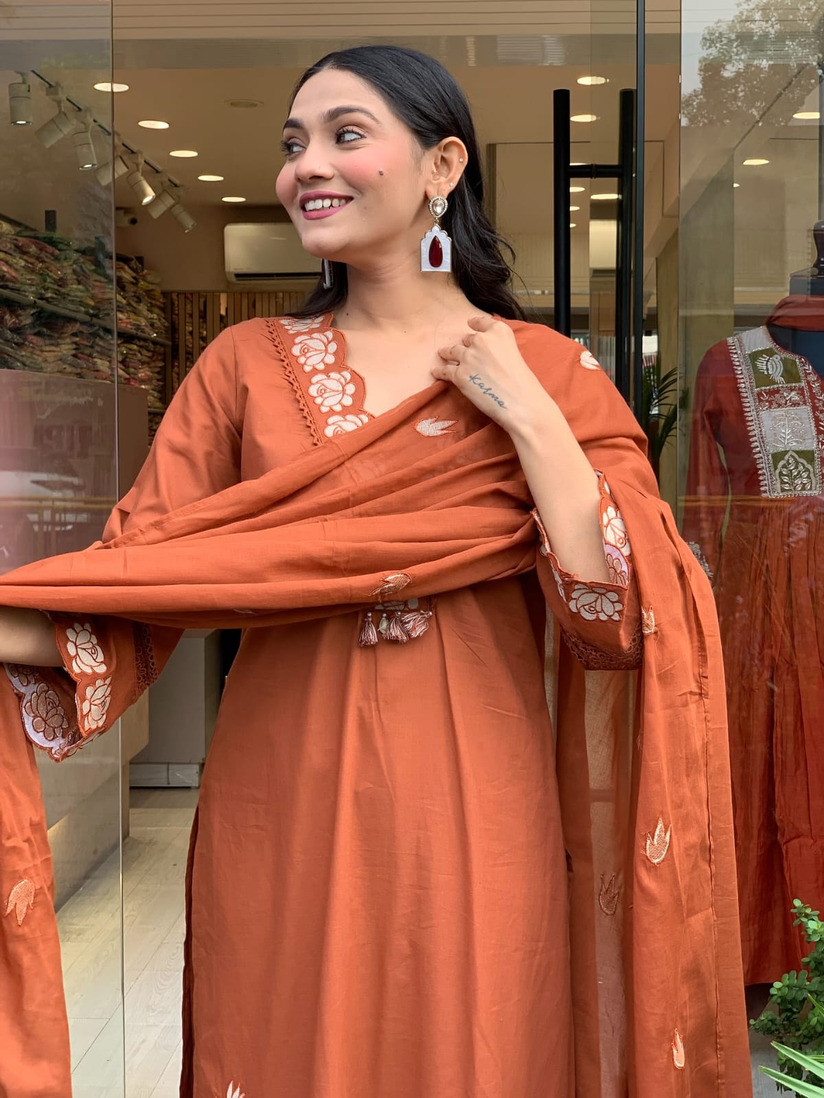 🌹🌹Pure fine Cotton fabric Kurti with Pant with cotton 100-100 Dupatta🌹🌹 (SWRED606)