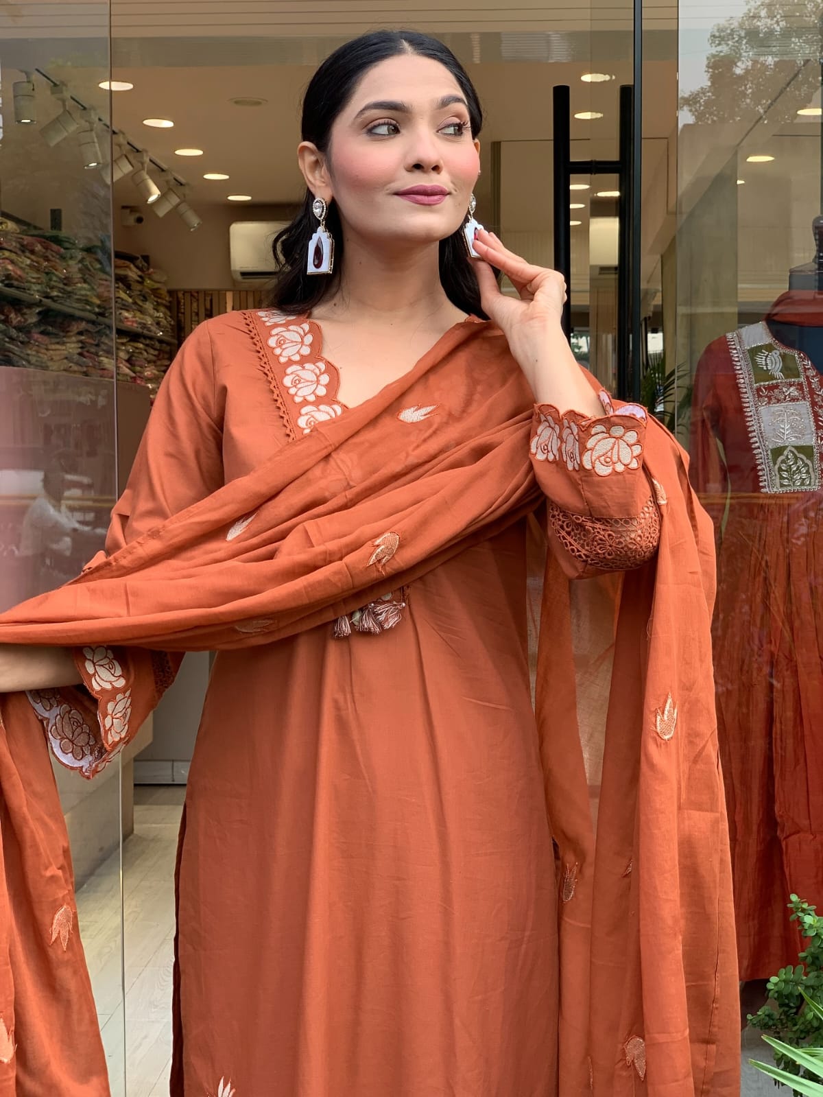 🌹🌹Pure fine Cotton fabric Kurti with Pant with cotton 100-100 Dupatta🌹🌹 (SWRED606)
