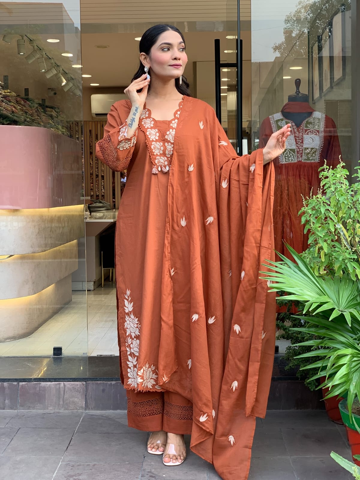 🌹🌹Pure fine Cotton fabric Kurti with Pant with cotton 100-100 Dupatta🌹🌹 (SWRED606)