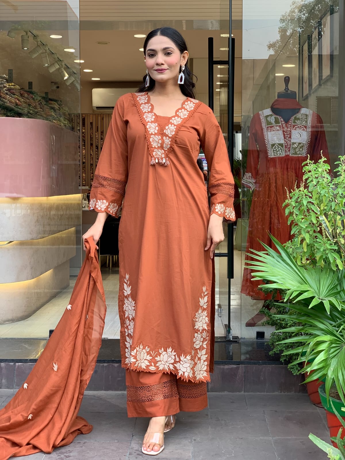 🌹🌹Pure fine Cotton fabric Kurti with Pant with cotton 100-100 Dupatta🌹🌹 (SWRED606)