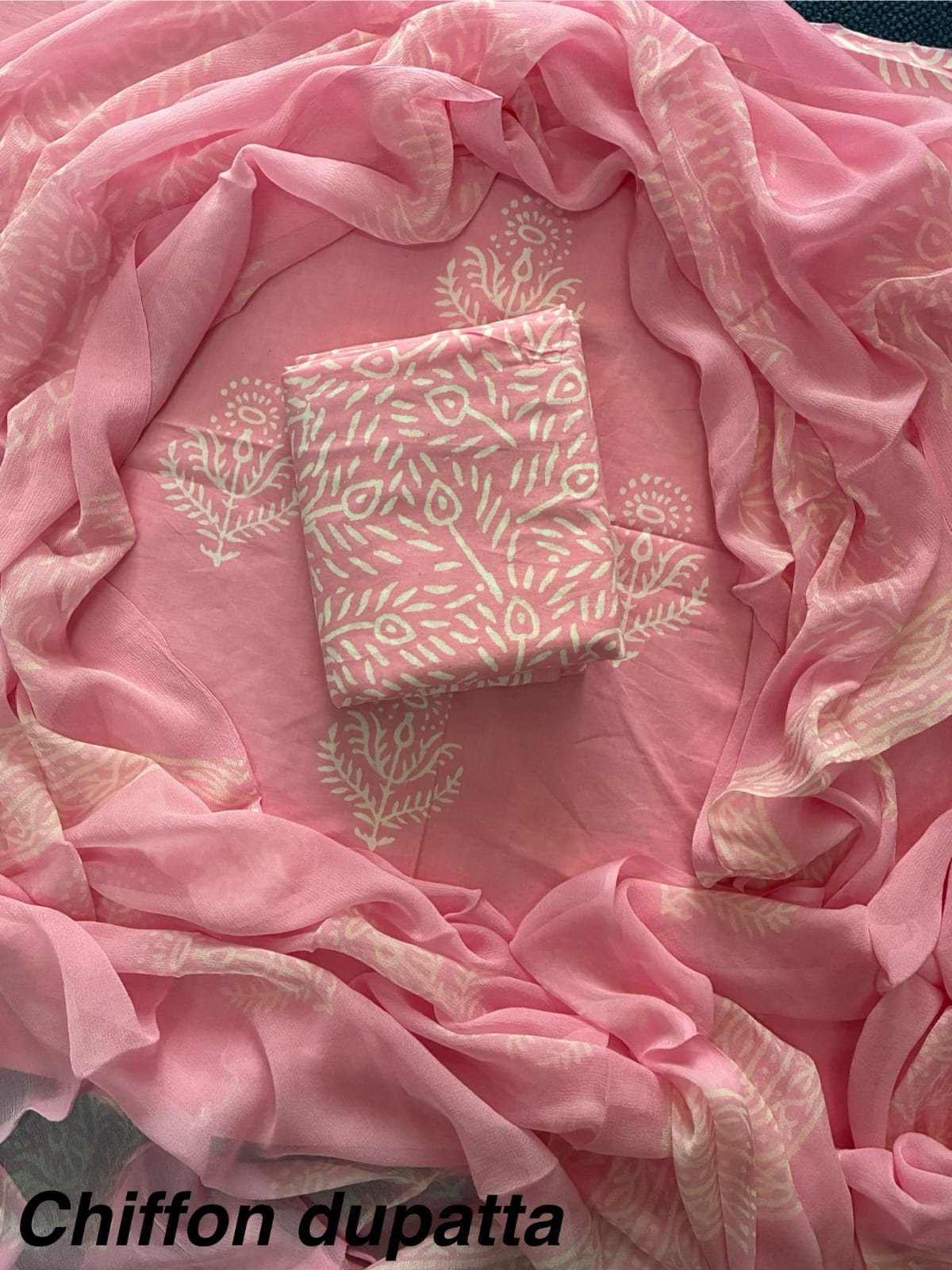 JAAL HAND BLOCK PRINT COTTON SUIT SET WITH CHIFFON DUPATTA(WACFCOTMU137)